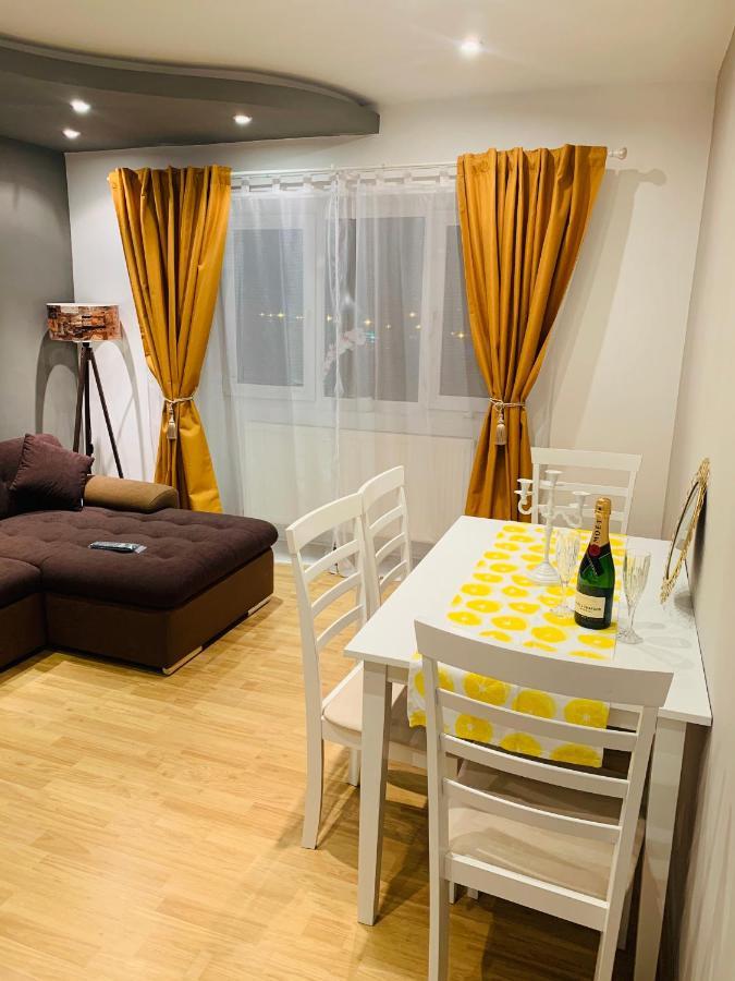 Confort View Apartment Iasi - 3 Rooms-Like Home 외부 사진